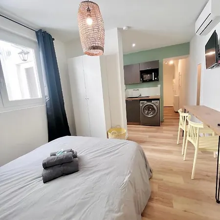 Le Quai 2 - Studio Neuf Calme Terrasse - Clim - Wifi - Gare à 200m Appartamento Agen