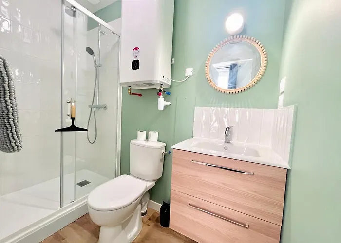 Le Quai 2 - Studio Neuf Calme Terrasse - Clim - Wifi - Gare à 200m *